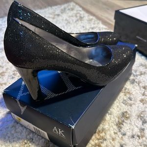 Anne Klein black sparkly Shoes